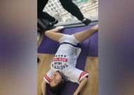 小姐姐练瑜伽疼哭视频,小姐姐练瑜伽疼哭，揭秘瑜伽初学者的挑战与成长