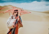 冲浪古风小姐姐,穿越时空的浪漫邂逅
